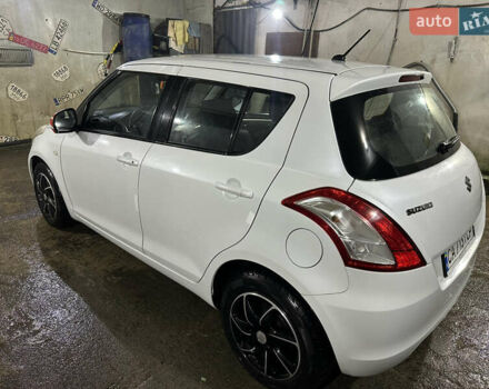 Белый Сузуки Свифт, объемом двигателя 1.24 л и пробегом 147 тыс. км за 5150 $, фото 11 на Automoto.ua