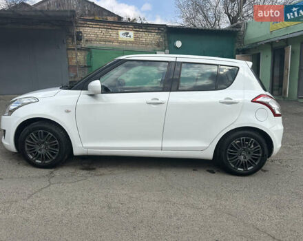 Белый Сузуки Свифт, объемом двигателя 1.2 л и пробегом 73 тыс. км за 9200 $, фото 3 на Automoto.ua