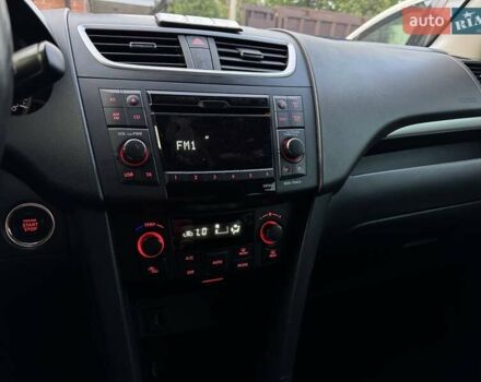 Білий Сузукі Свифт, об'ємом двигуна 1.25 л та пробігом 223 тис. км за 6700 $, фото 12 на Automoto.ua