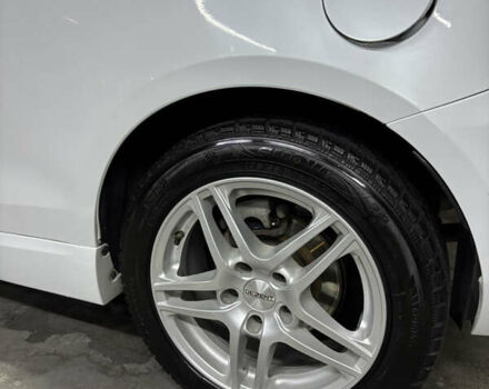 Сузуки Свифт 2014 в Киеве на Automoto.ua Белый Сузуки Свифт, объемом двигателя 1.6 л и пробегом 97 тыс. км за 7350 $, фото 9 на Automoto.ua