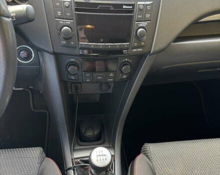 Сузуки Свифт 2014 в Киеве на Automoto.ua Белый Сузуки Свифт, объемом двигателя 1.6 л и пробегом 97 тыс. км за 7350 $, фото 21 на Automoto.ua