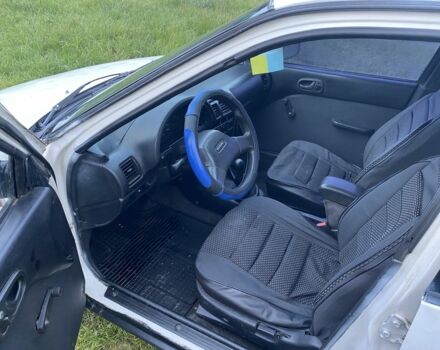 Белый Сузуки Свифт, объемом двигателя 0 л и пробегом 100 тыс. км за 850 $, фото 7 на Automoto.ua