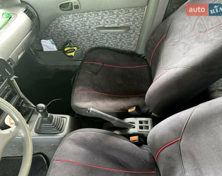 Белый Сузуки Свифт, объемом двигателя 1.3 л и пробегом 236 тыс. км за 2100 $, фото 8 на Automoto.ua