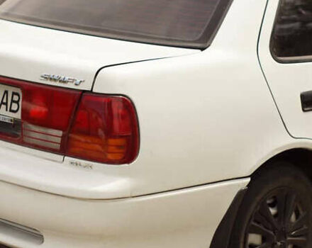 Белый Сузуки Свифт, объемом двигателя 1.3 л и пробегом 236 тыс. км за 2100 $, фото 2 на Automoto.ua