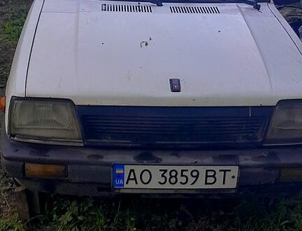 Сузукі Свифт 1986 у Буче на Automoto.ua Білий Сузукі Свифт, об'ємом двигуна 1.3 л та пробігом 700 тис. км за 400 $, фото 1 на Automoto.ua