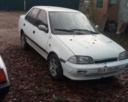 Білий Сузукі Свифт, об'ємом двигуна 3 л та пробігом 350 тис. км за 1000 $, фото 1 на Automoto.ua