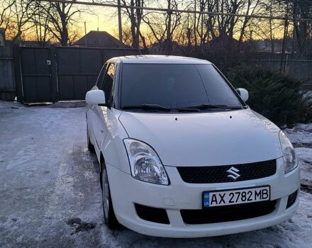 Белый Сузуки Свифт, объемом двигателя 1.3 л и пробегом 190 тыс. км за 4800 $, фото 1 на Automoto.ua