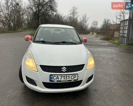 Белый Сузуки Свифт, объемом двигателя 1.24 л и пробегом 147 тыс. км за 5150 $, фото 1 на Automoto.ua