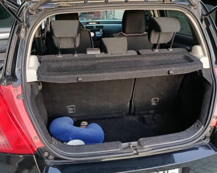 Чорний Сузукі Свифт, об'ємом двигуна 1.3 л та пробігом 220 тис. км за 4100 $, фото 9 на Automoto.ua