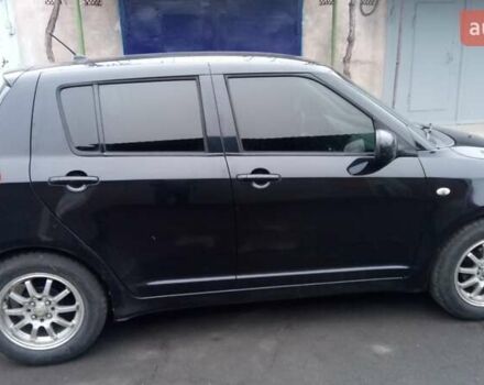 Черный Сузуки Свифт, объемом двигателя 1.49 л и пробегом 146 тыс. км за 5000 $, фото 9 на Automoto.ua