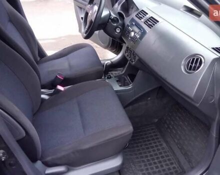 Черный Сузуки Свифт, объемом двигателя 1.49 л и пробегом 146 тыс. км за 5000 $, фото 13 на Automoto.ua