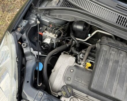 Сузуки Свифт 2007 в Одессе на Automoto.ua Черный Сузуки Свифт, объемом двигателя 1.5 л и пробегом 215 тыс. км за 6000 $, фото 7 на Automoto.ua