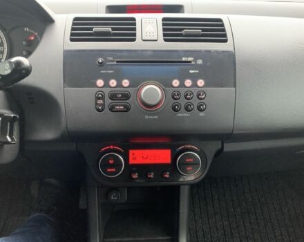 Чорний Сузукі Свифт, об'ємом двигуна 1.3 л та пробігом 245 тис. км за 4300 $, фото 1 на Automoto.ua