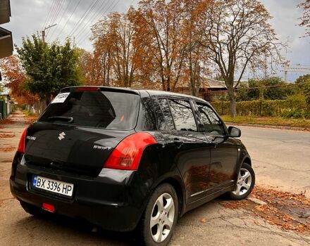 Черный Сузуки Свифт, объемом двигателя 1.3 л и пробегом 233 тыс. км за 5000 $, фото 2 на Automoto.ua