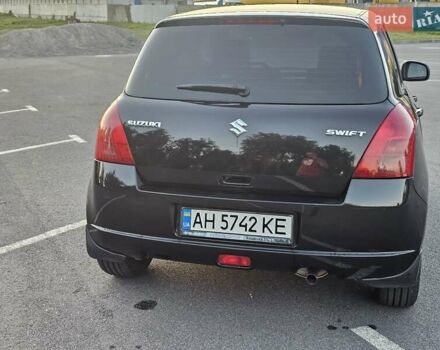 Черный Сузуки Свифт, объемом двигателя 1.5 л и пробегом 122 тыс. км за 5000 $, фото 2 на Automoto.ua