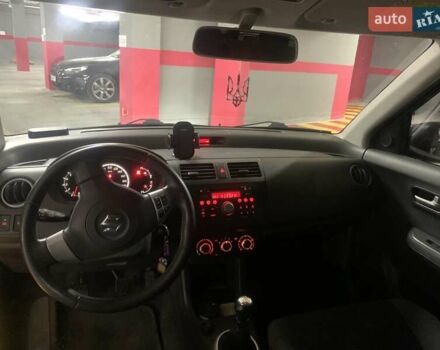 Чорний Сузукі Свифт, об'ємом двигуна 1.33 л та пробігом 123 тис. км за 6000 $, фото 7 на Automoto.ua