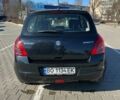 Чорний Сузукі Свифт, об'ємом двигуна 1.3 л та пробігом 215 тис. км за 4500 $, фото 3 на Automoto.ua