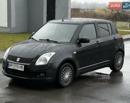 Чорний Сузукі Свифт, об'ємом двигуна 1.33 л та пробігом 95 тис. км за 3550 $, фото 1 на Automoto.ua