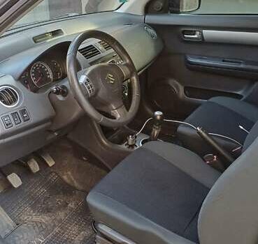 Чорний Сузукі Свифт, об'ємом двигуна 1.33 л та пробігом 164 тис. км за 3900 $, фото 9 на Automoto.ua