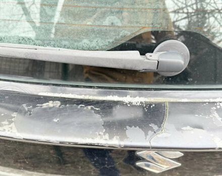 Чорний Сузукі Свифт, об'ємом двигуна 1.33 л та пробігом 327 тис. км за 3800 $, фото 6 на Automoto.ua