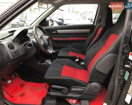 Черный Сузуки Свифт, объемом двигателя 1.59 л и пробегом 130 тыс. км за 8299 $, фото 12 на Automoto.ua