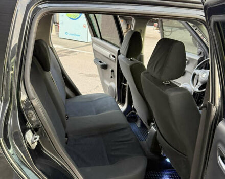 Чорний Сузукі Свифт, об'ємом двигуна 1.33 л та пробігом 199 тис. км за 4799 $, фото 18 на Automoto.ua