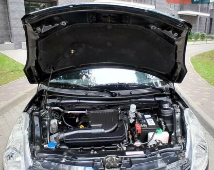 Черный Сузуки Свифт, объемом двигателя 1.25 л и пробегом 126 тыс. км за 8399 $, фото 45 на Automoto.ua