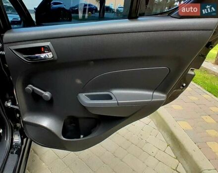 Чорний Сузукі Свифт, об'ємом двигуна 1.24 л та пробігом 126 тис. км за 8300 $, фото 56 на Automoto.ua