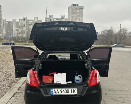 Черный Сузуки Свифт, объемом двигателя 1.24 л и пробегом 103 тыс. км за 10200 $, фото 4 на Automoto.ua