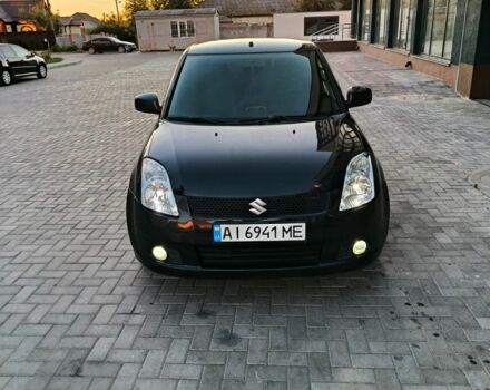 Чорний Сузукі Свифт, об'ємом двигуна 1.3 л та пробігом 220 тис. км за 4100 $, фото 1 на Automoto.ua