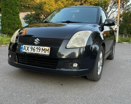 Чорний Сузукі Свифт, об'ємом двигуна 1.3 л та пробігом 173 тис. км за 5200 $, фото 1 на Automoto.ua
