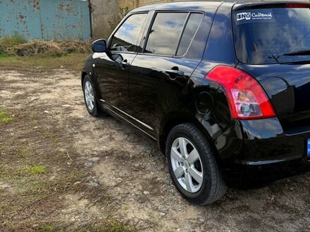 Чорний Сузукі Свифт, об'ємом двигуна 1.5 л та пробігом 215 тис. км за 6000 $, фото 1 на Automoto.ua