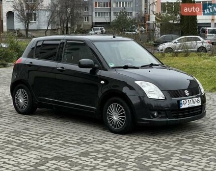 Чорний Сузукі Свифт, об'ємом двигуна 1.3 л та пробігом 95 тис. км за 3750 $, фото 1 на Automoto.ua