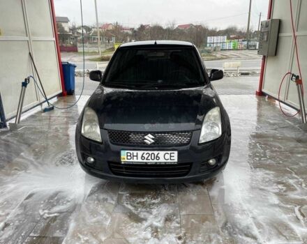 Черный Сузуки Свифт, объемом двигателя 1.3 л и пробегом 23 тыс. км за 4200 $, фото 1 на Automoto.ua