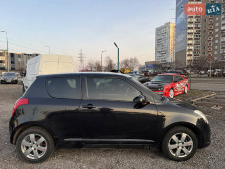 Сузукі Свифт 2008 у Києві на Automoto.ua Чорний Сузукі Свифт, об'ємом двигуна 1.33 л та пробігом 228 тис. км за 3900 $, фото 1 на Automoto.ua