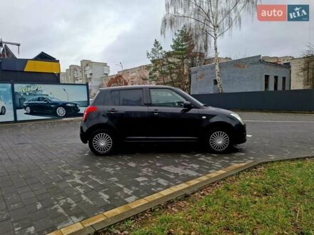 Черный Сузуки Свифт, объемом двигателя 1.33 л и пробегом 95 тыс. км за 3700 $, фото 1 на Automoto.ua