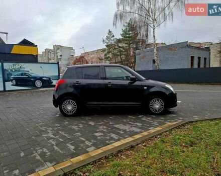 Чорний Сузукі Свифт, об'ємом двигуна 1.33 л та пробігом 95 тис. км за 3700 $, фото 1 на Automoto.ua