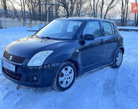 Черный Сузуки Свифт, объемом двигателя 1.33 л и пробегом 230 тыс. км за 4400 $, фото 1 на Automoto.ua