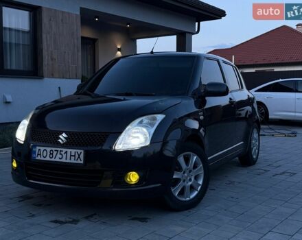 Чорний Сузукі Свифт, об'ємом двигуна 1.3 л та пробігом 270 тис. км за 4100 $, фото 1 на Automoto.ua
