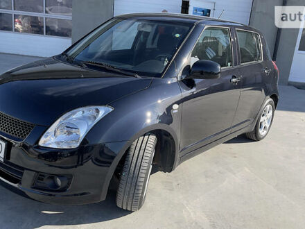 Сузукі Свифт 2009 у Сваляве на Automoto.ua Чорний Сузукі Свифт, об'ємом двигуна 1.3 л та пробігом 184 тис. км за 5799 $, фото 1 на Automoto.ua
