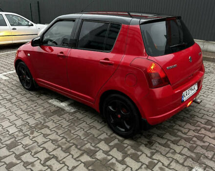 Червоний Сузукі Свифт, об'ємом двигуна 1.49 л та пробігом 215 тис. км за 5800 $, фото 1 на Automoto.ua