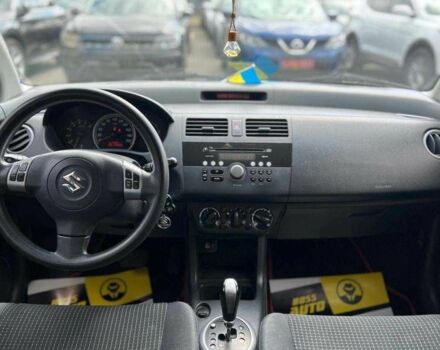Красный Сузуки Свифт, объемом двигателя 1.3 л и пробегом 178 тыс. км за 5500 $, фото 13 на Automoto.ua