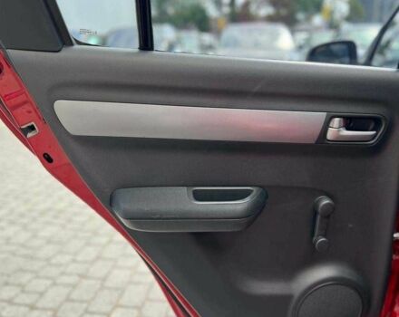 Красный Сузуки Свифт, объемом двигателя 1.3 л и пробегом 178 тыс. км за 5500 $, фото 17 на Automoto.ua