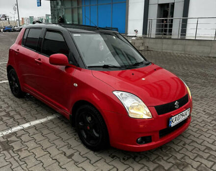 Червоний Сузукі Свифт, об'ємом двигуна 1.49 л та пробігом 215 тис. км за 5800 $, фото 4 на Automoto.ua