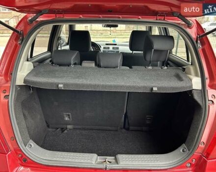 Красный Сузуки Свифт, объемом двигателя 1.33 л и пробегом 178 тыс. км за 3999 $, фото 21 на Automoto.ua