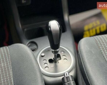 Красный Сузуки Свифт, объемом двигателя 1.33 л и пробегом 178 тыс. км за 5500 $, фото 14 на Automoto.ua