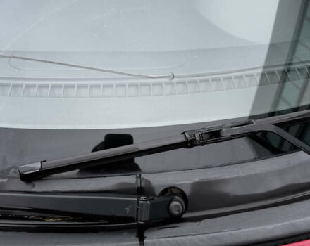 Червоний Сузукі Свифт, об'ємом двигуна 1.49 л та пробігом 215 тис. км за 5800 $, фото 8 на Automoto.ua