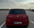 Красный Сузуки Свифт, объемом двигателя 1.6 л и пробегом 203 тыс. км за 2100 $, фото 1 на Automoto.ua