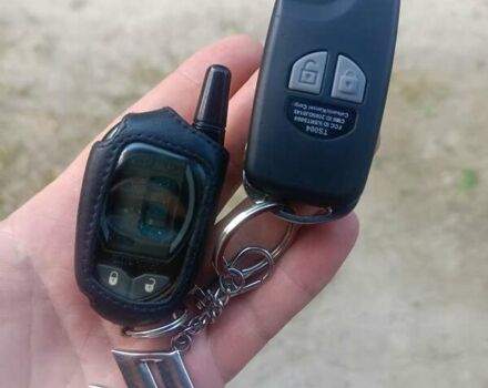 Красный Сузуки Свифт, объемом двигателя 1.33 л и пробегом 172 тыс. км за 6100 $, фото 10 на Automoto.ua