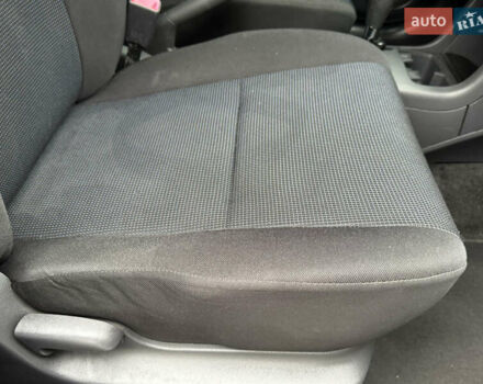 Красный Сузуки Свифт, объемом двигателя 1.49 л и пробегом 160 тыс. км за 5300 $, фото 39 на Automoto.ua